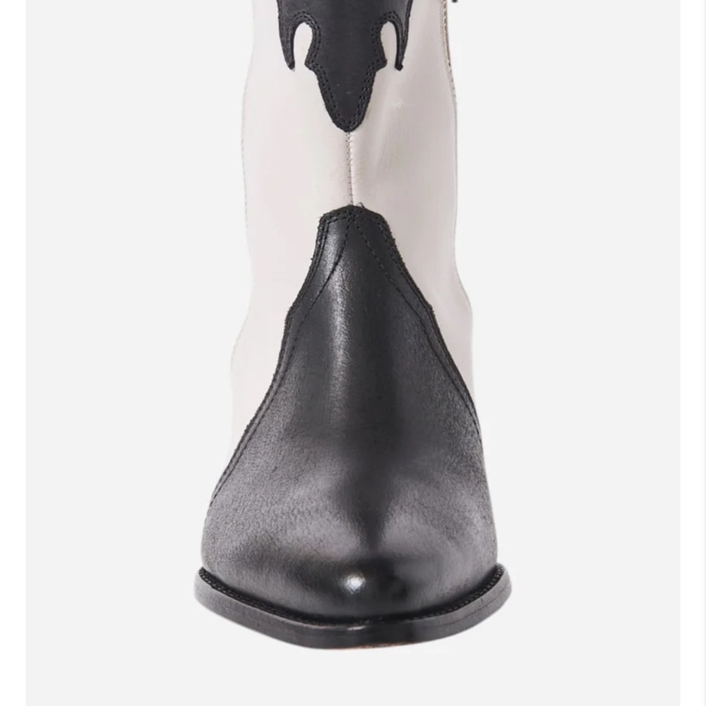 Free People Shoes New Frontier Western Boot in
Arctic Fox Combo - Picture 4 of 13